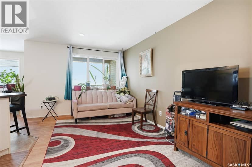 222 V Avenue S, Saskatoon, photo 6