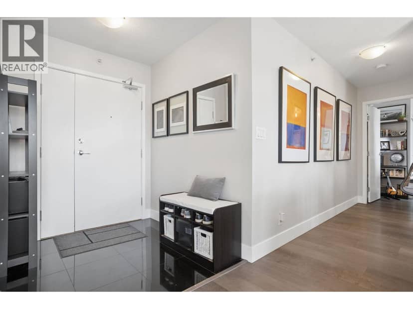2201 918 COOPERAGE WAY, Vancouver, photo 4