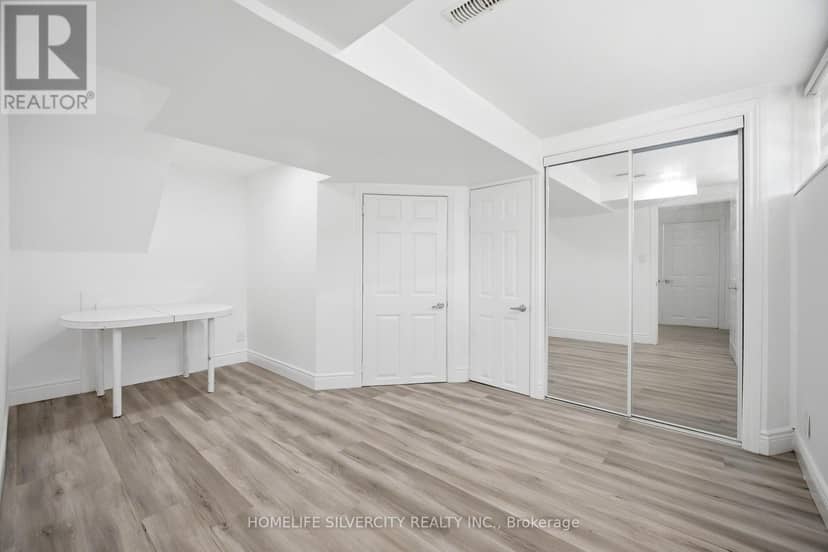 29 Brookmere Road — photo 35 of 40