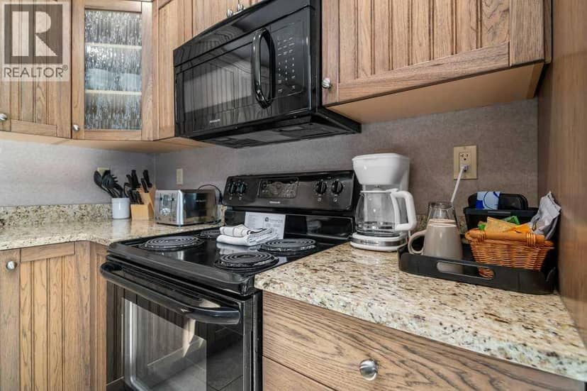 604 & 605, 401 4 Street, Rural Cypress County, photo 6