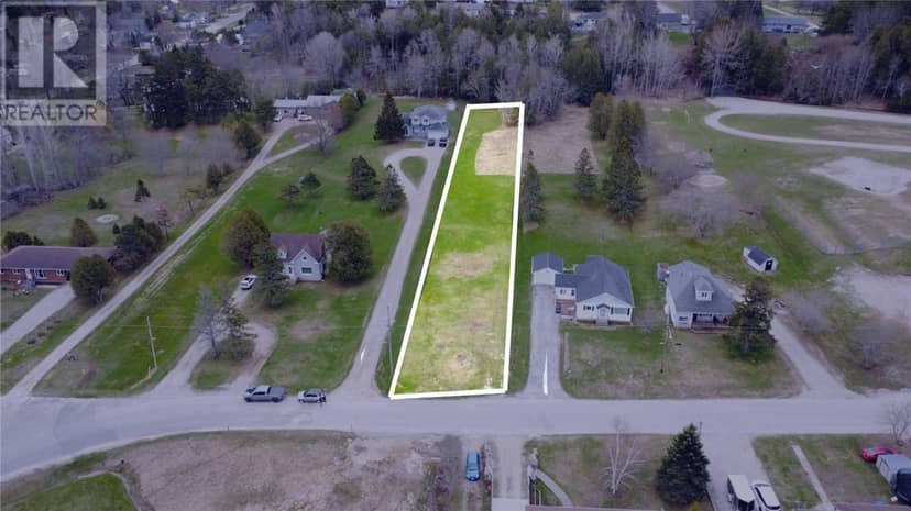 29 Hall Street, Gore Bay, photo 2
