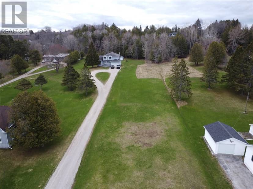 29 Hall Street, Gore Bay, photo 3