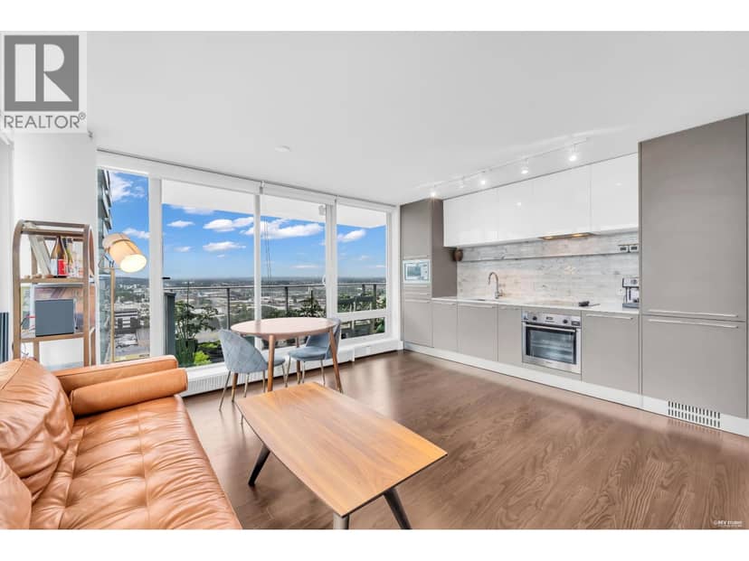 2304 8131 NUNAVUT LANE, Vancouver, photo 4