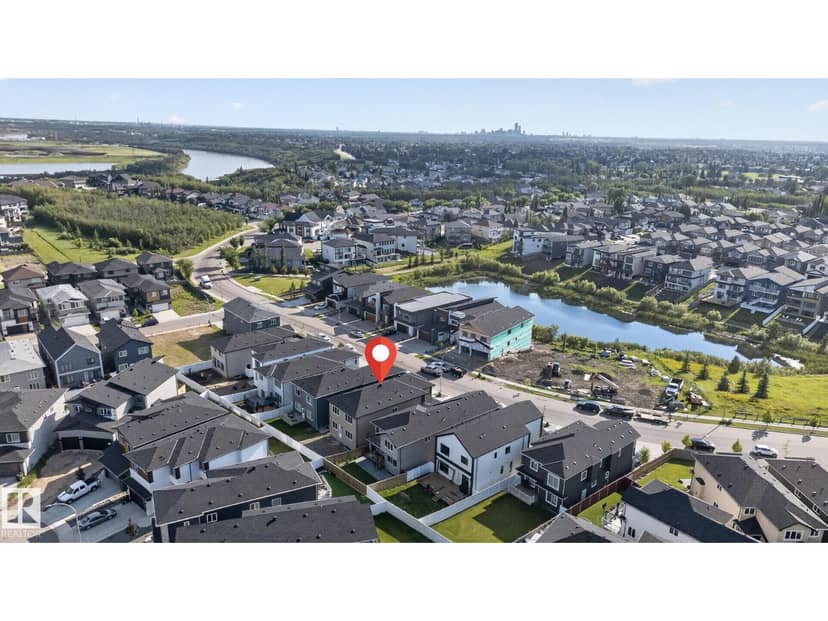 213 Fraser Wy NW, Edmonton, photo 2