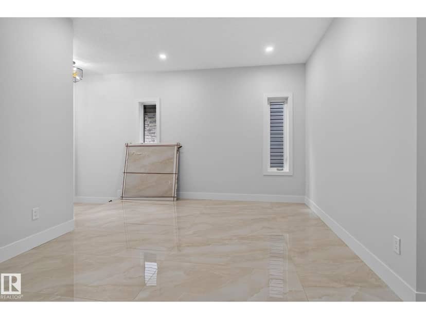 213 Fraser Wy NW, Edmonton, photo 4