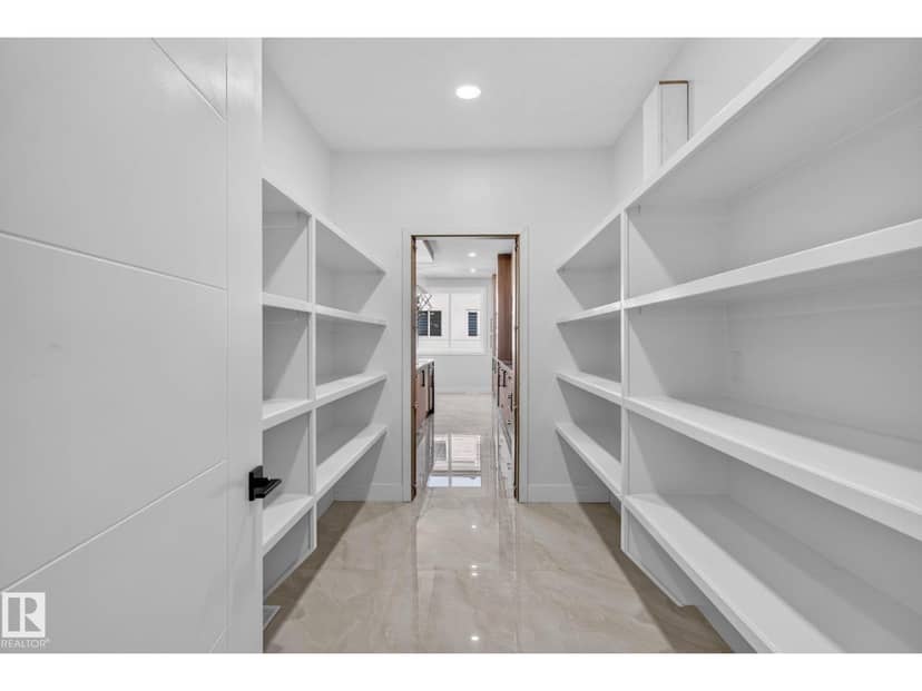 213 Fraser Wy NW — photo 16 of 40