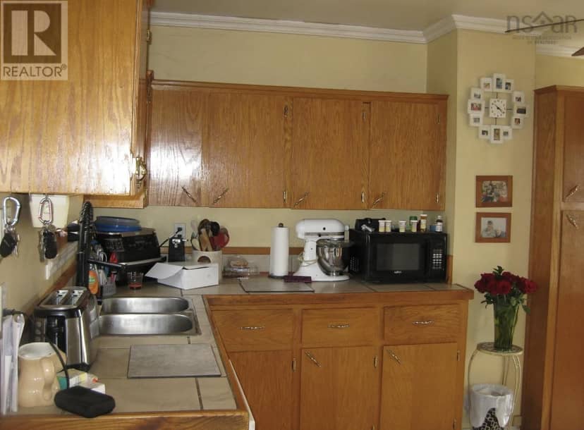5 Strickland Road — photo 14 of 20