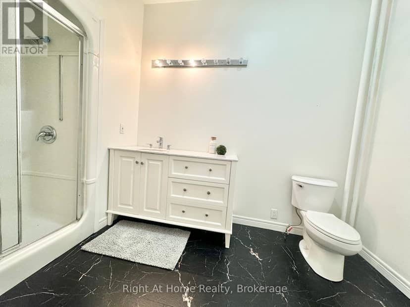 216 Hatt Street — photo 6 of 11