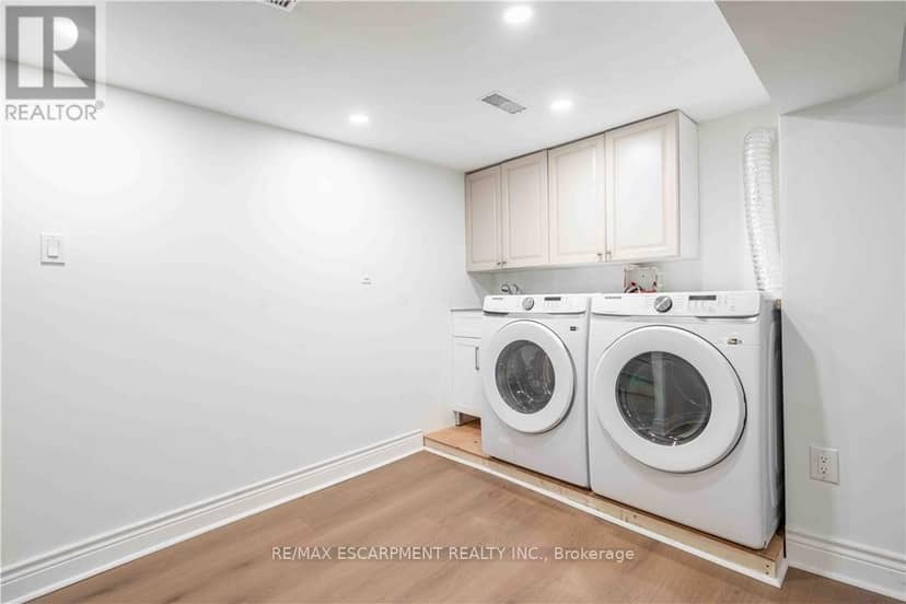 195 Wood Street E — photo 21 of 34