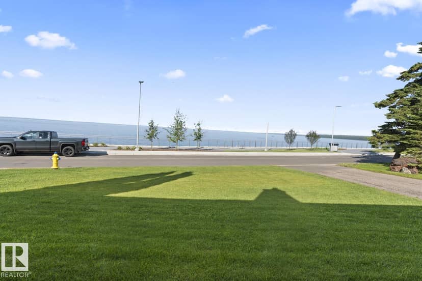 315 Lakeshore DR, Cold Lake, photo 2