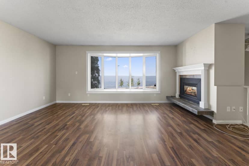 315 Lakeshore DR, Cold Lake, photo 5