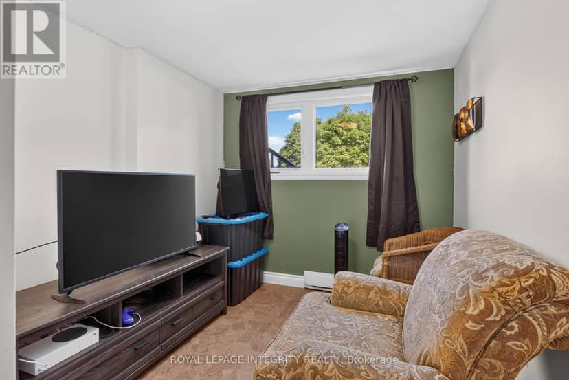 241 Wade Avenue — photo 18 of 37