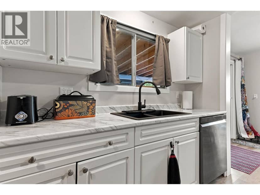 2945 THORNHILL STREET, Terrace, photo 4