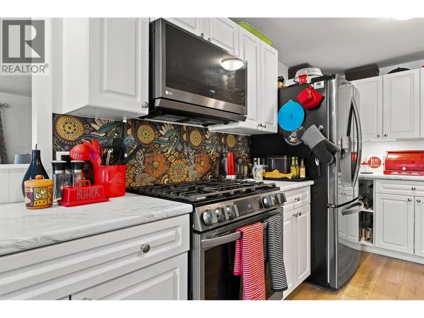 2945 THORNHILL STREET, Terrace, photo 5