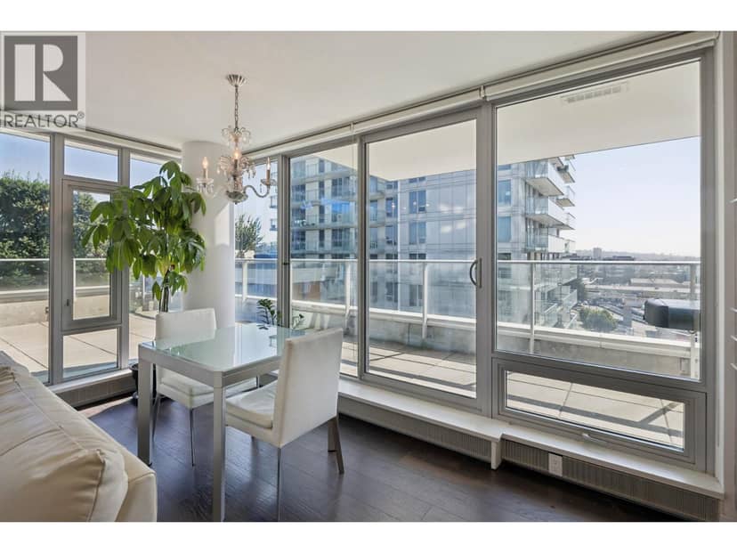 804 8131 NUNAVUT LANE, Vancouver, photo 8