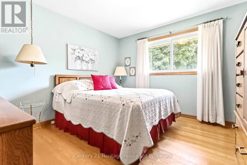 26 Deveron Crescent — photo 11 of 29