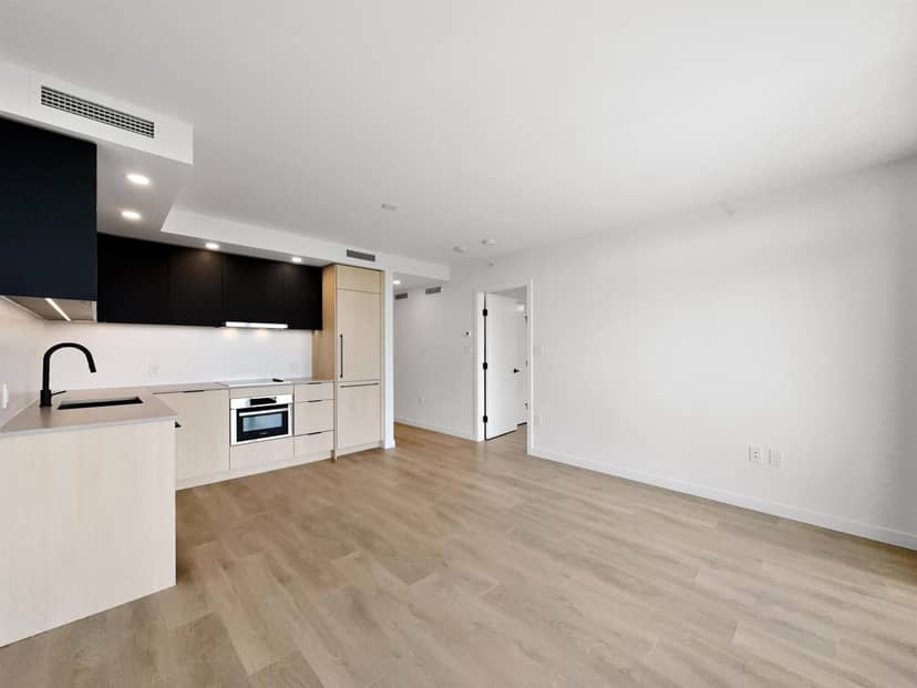 29XX 13738 CENTRAL AVENUE, Surrey, photo 6