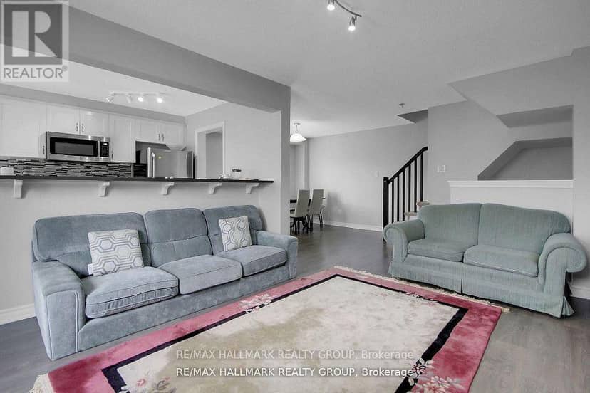41 Maroma Street — photo 11 of 33