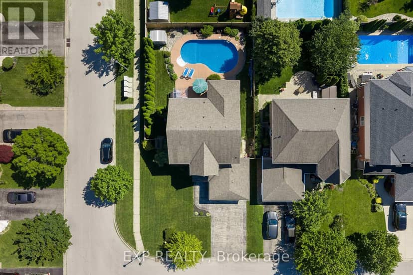 57 Goodman Crescent — photo 5 of 40