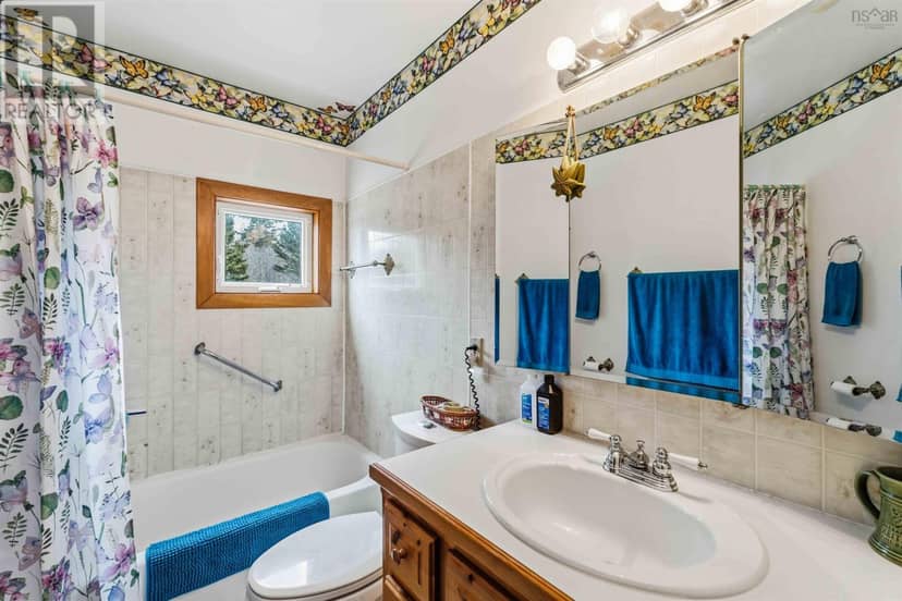 188 Seaman Street — photo 17 of 40