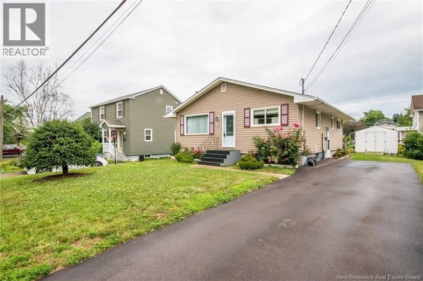 14 Wilmot Avenue — photo 2 of 29