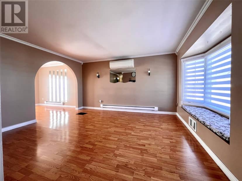 12 Edwin Street, Grand Bank, photo 3