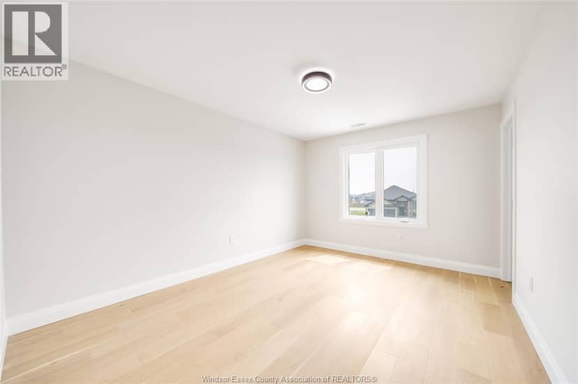 116 Kingsbridge Drive — photo 35 of 40