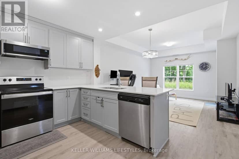 103 - 100 The Promenade, Central Elgin, photo 6