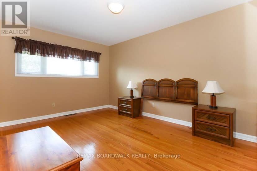 1392 Chartrand Avenue — photo 19 of 40