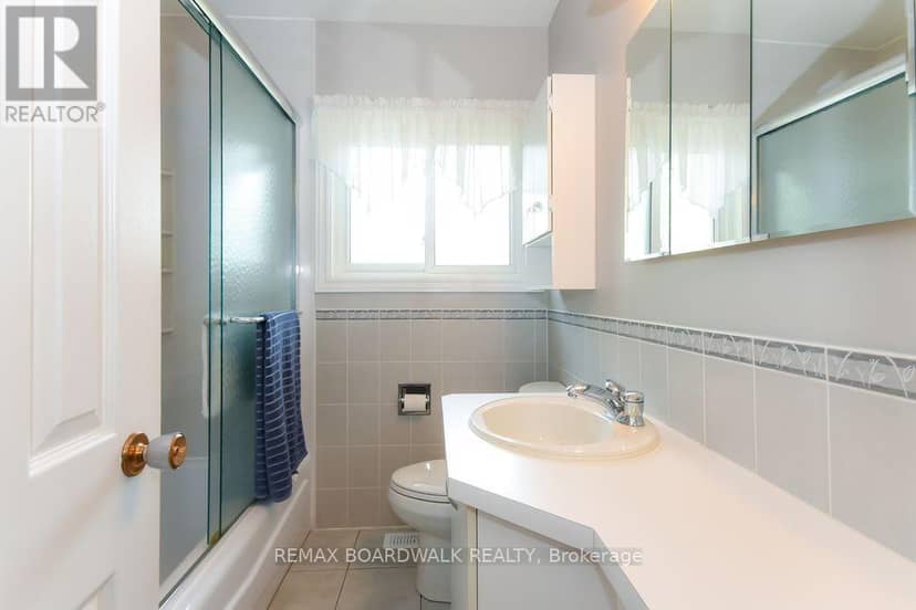 1392 Chartrand Avenue — photo 27 of 40