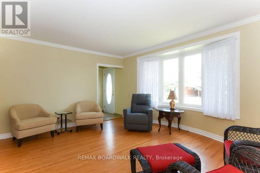 1392 Chartrand Avenue — photo 5 of 40