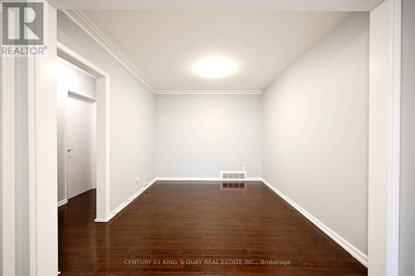 2 Robinson Street — photo 16 of 40