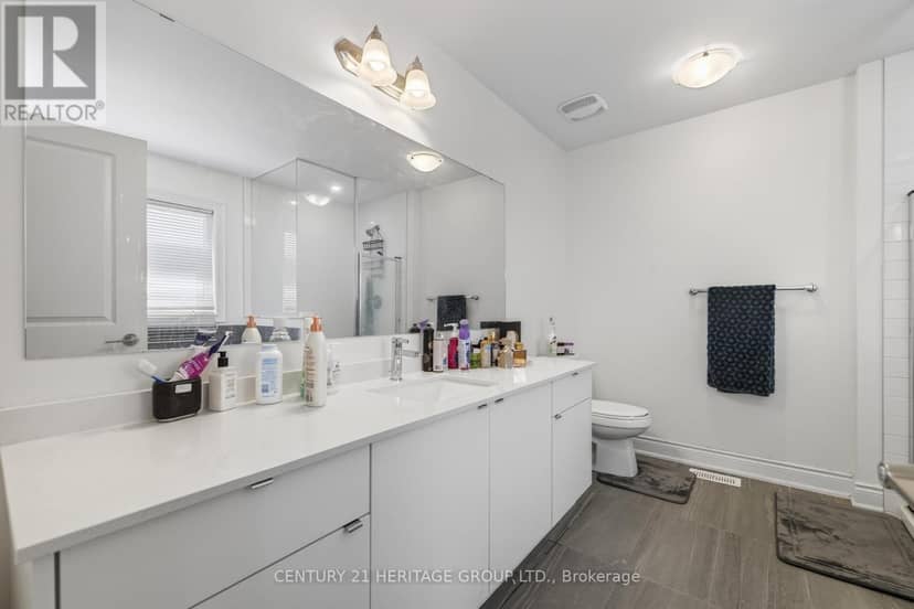 77 Montrose Boulevard — photo 18 of 34