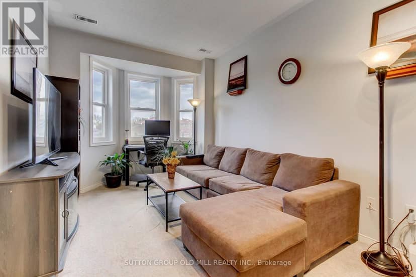 167 - 760 Lawrence Avenue W — photo 10 of 32