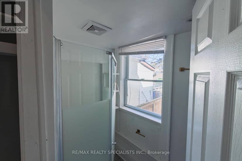 332 Elm Avenue — photo 17 of 34