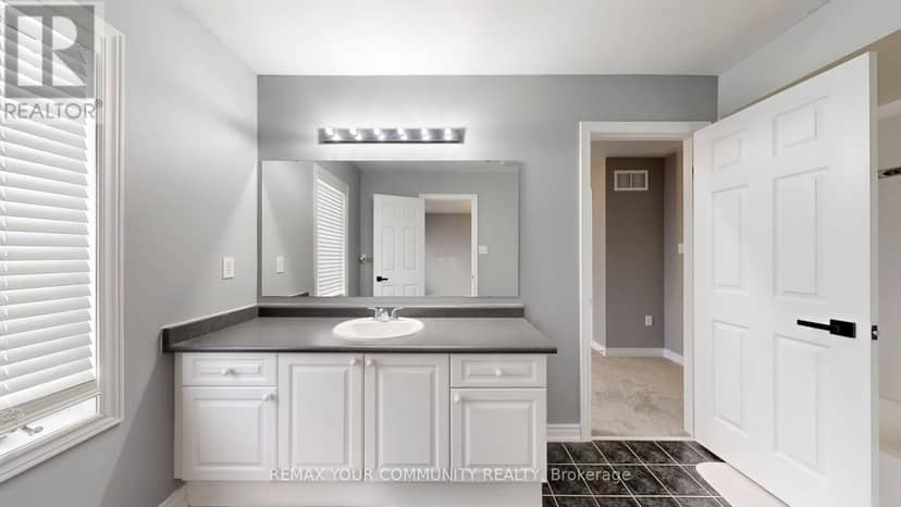 8 Westacott Avenue — photo 27 of 40