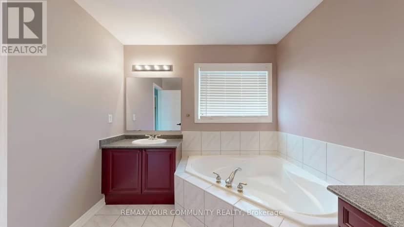 8 Westacott Avenue — photo 24 of 40