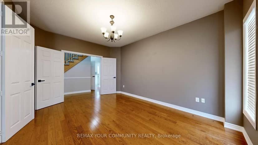 8 Westacott Avenue — photo 17 of 40