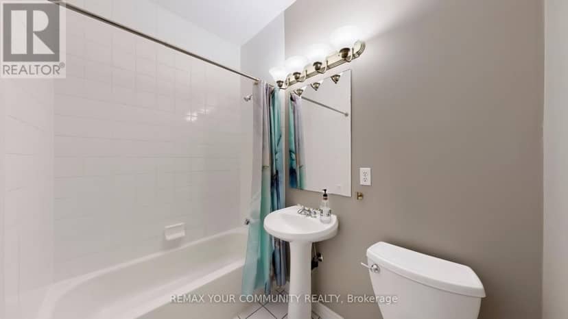 8 Westacott Avenue — photo 18 of 40