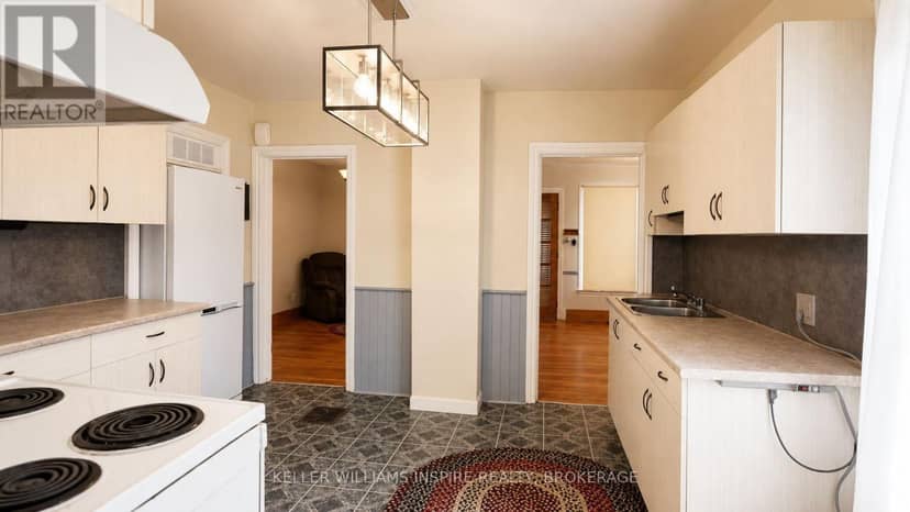 92 Elm Street — photo 11 of 19
