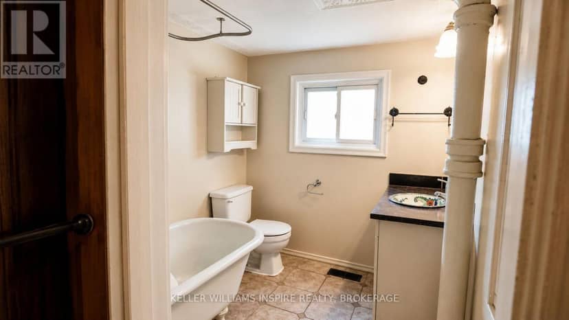92 Elm Street — photo 15 of 19