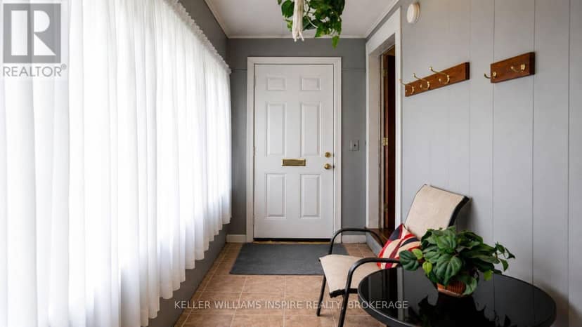 92 Elm Street — photo 4 of 19