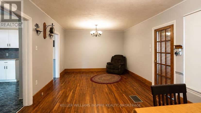 92 Elm Street — photo 6 of 19