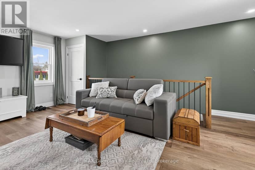 449 Park Street — photo 15 of 40