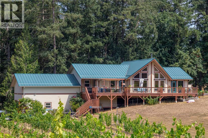 7035 Tom Windsor Rd, Duncan