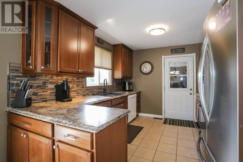 1506 Airport RD — photo 15 of 40