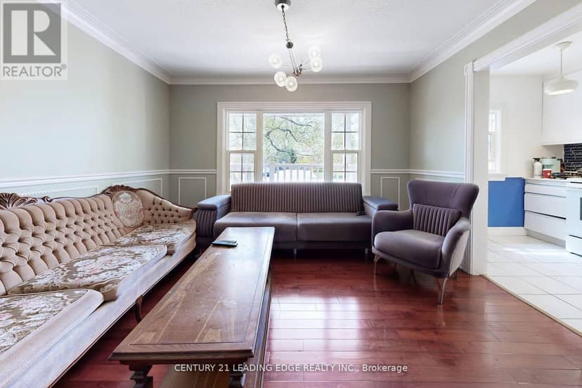 B - 21 Wexford Boulevard — photo 12 of 40
