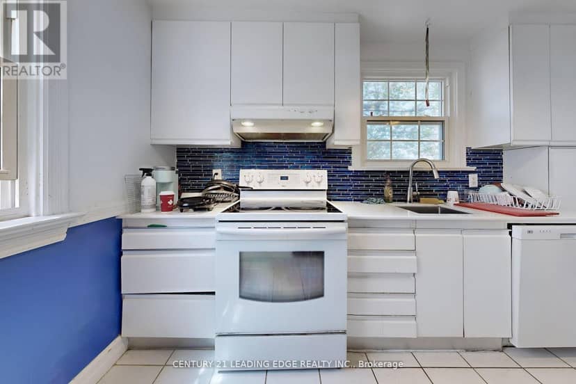 B - 21 Wexford Boulevard — photo 14 of 40