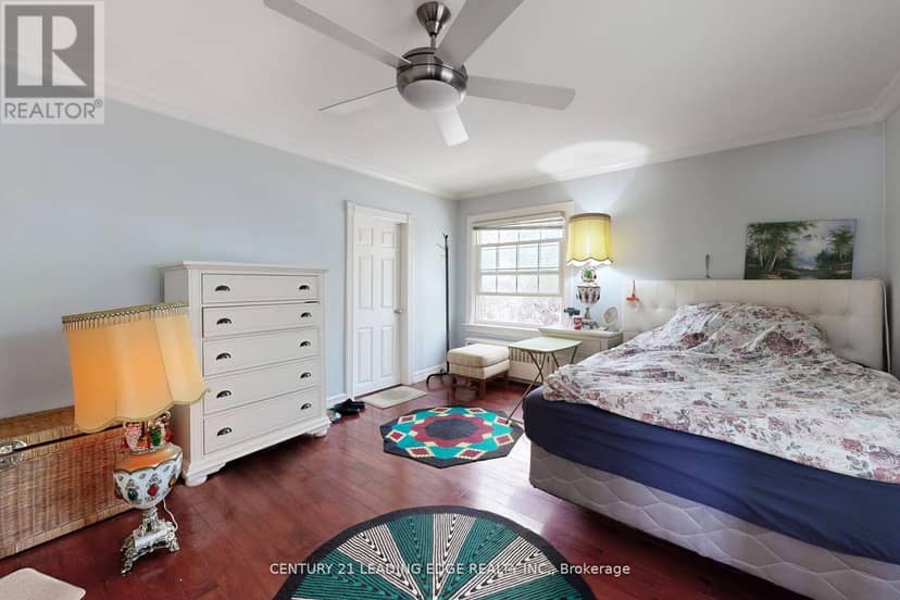 B - 21 Wexford Boulevard — photo 17 of 40