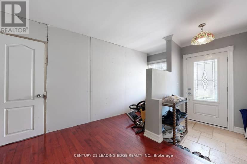 B - 21 Wexford Boulevard — photo 23 of 40